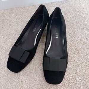 99% NEW LADIES SHOES, SIZE 9